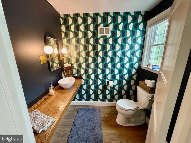 117 S 8TH ST, Mount Wolf, PA 17347