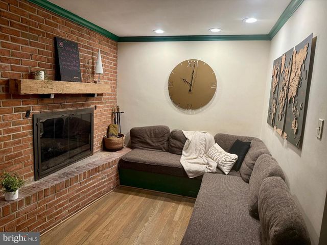 117 S 8TH ST, Mount Wolf, PA 17347