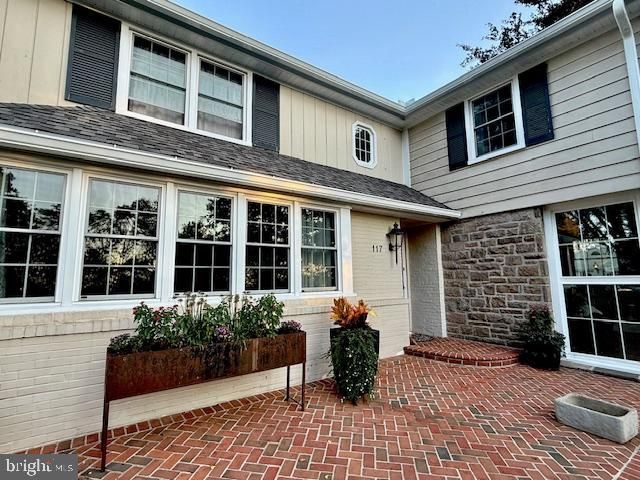 117 S 8TH ST, Mount Wolf, PA 17347