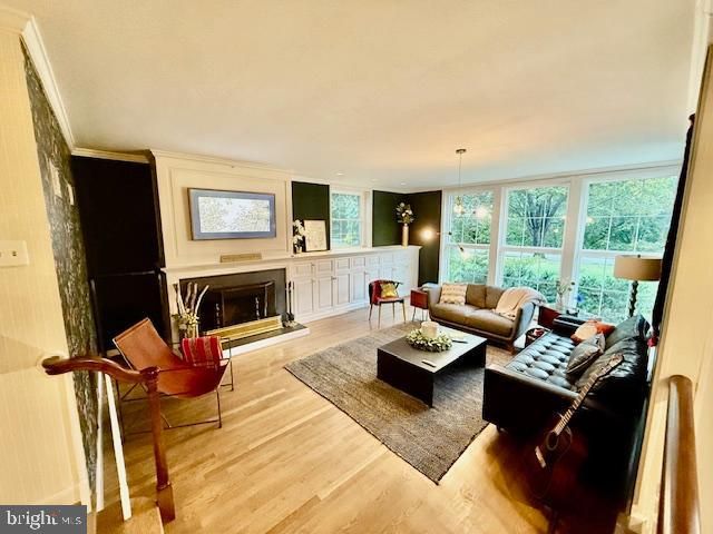 117 S 8TH ST, Mount Wolf, PA 17347