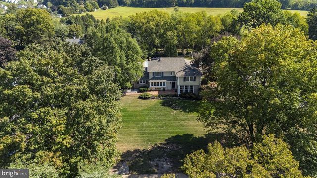 117 S 8TH ST, Mount Wolf, PA 17347