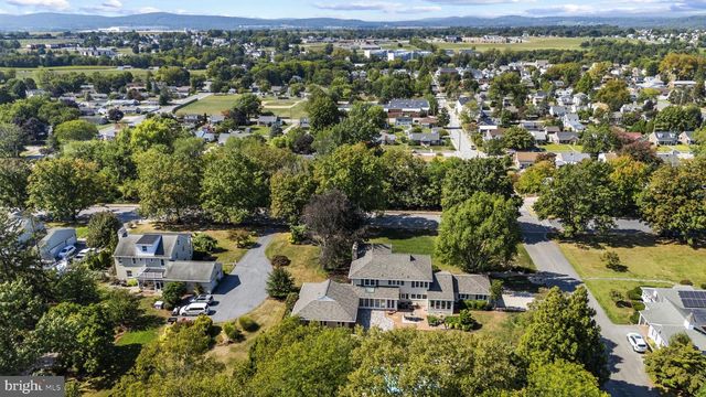 117 S 8TH ST, Mount Wolf, PA 17347