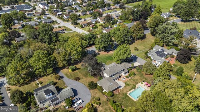 117 S 8TH ST, Mount Wolf, PA 17347