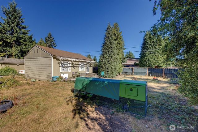 13757 39th Avenue NE, Seattle, WA 98125