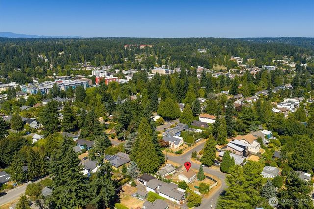13757 39th Avenue NE, Seattle, WA 98125