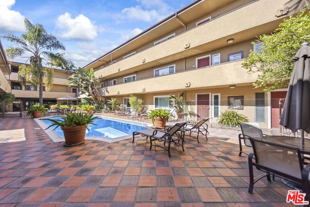 970 Palm Avenue 209, West Hollywood, CA 90069