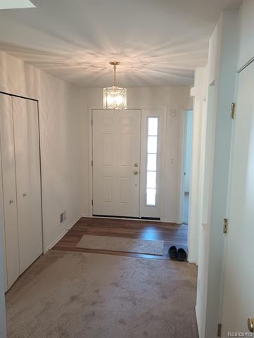 6379 Sheppard Drive 90, Westland, MI 48185