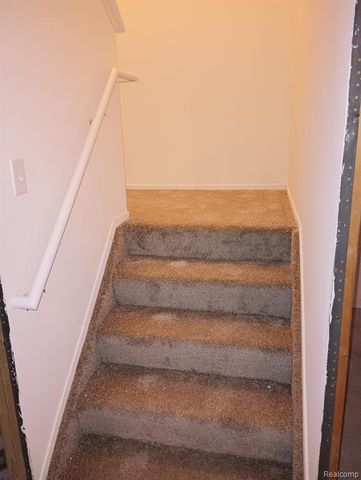 6379 Sheppard Drive 90, Westland, MI 48185