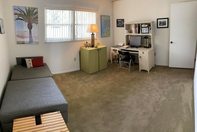 601 N MCDONALD STREET 208, Mount Dora, FL 32757