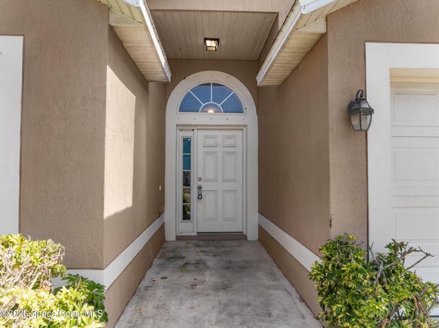 2180 Brookshire Circle, Melbourne, FL 32904