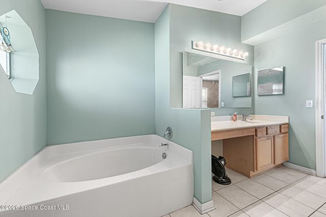2180 Brookshire Circle, Melbourne, FL 32904