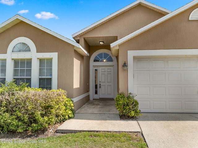 2180 Brookshire Circle, Melbourne, FL 32904
