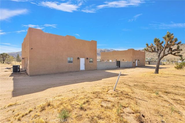 15835 Sloan, Apple Valley, CA 92307