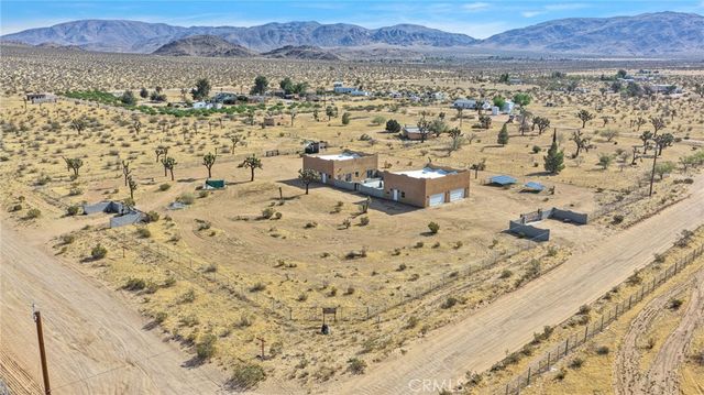 15835 Sloan, Apple Valley, CA 92307