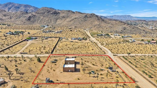 15835 Sloan, Apple Valley, CA 92307