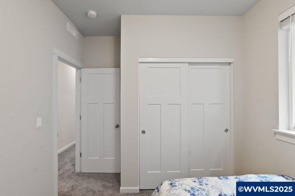 Image 16 of property listing at 6335 SE Rebecca St, Albany, OR 97322