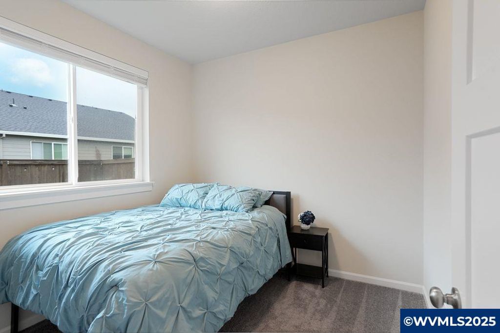 Image 18 of property listing at 6335 SE Rebecca St, Albany, OR 97322