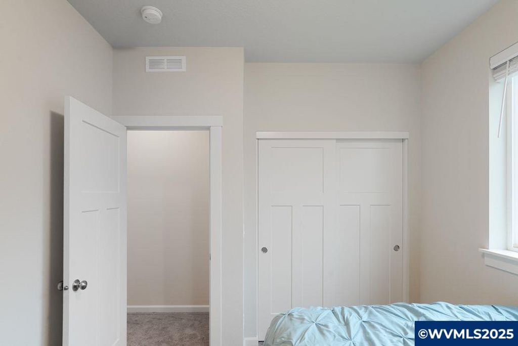 Image 19 of property listing at 6335 SE Rebecca St, Albany, OR 97322