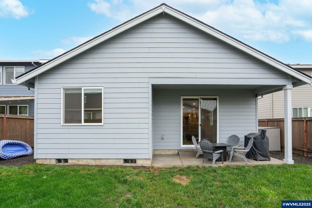 Image 30 of property listing at 6335 SE Rebecca St, Albany, OR 97322