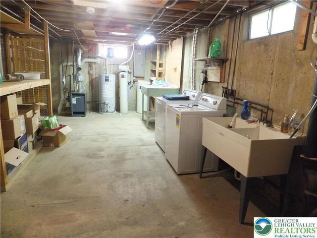 1264 California Avenue, Whitehall Twp, PA 18052