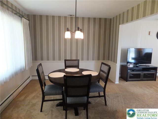 1264 California Avenue, Whitehall Twp, PA 18052