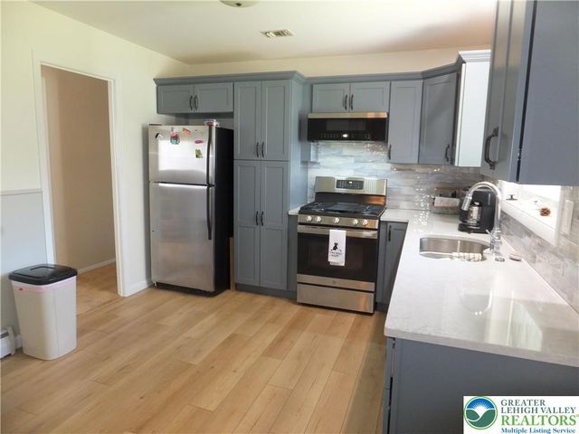 1264 California Avenue, Whitehall Twp, PA 18052
