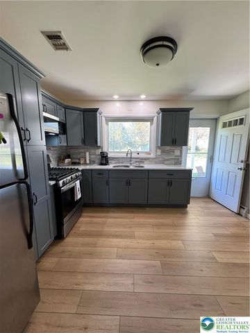 1264 California Avenue, Whitehall Twp, PA 18052