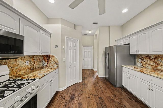 5127 AURORA DRIVE, Leesburg, FL 34748
