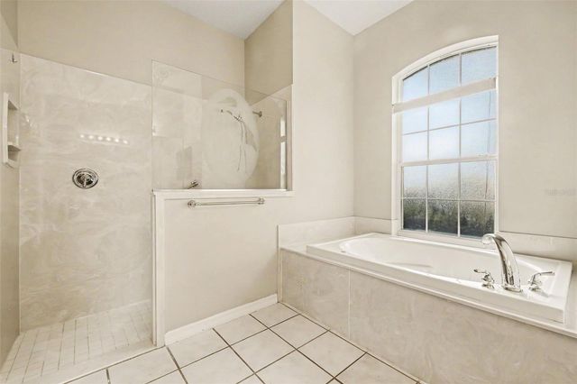 5127 AURORA DRIVE, Leesburg, FL 34748