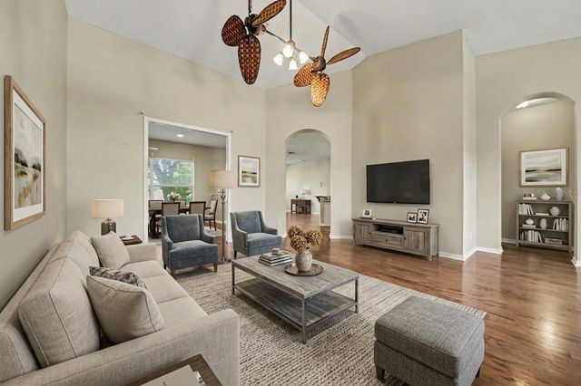 5127 AURORA DRIVE, Leesburg, FL 34748