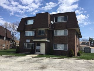8149 Ogden Avenue 3S, Lyons, IL 60534