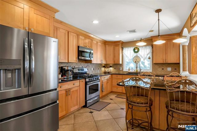 236 Oak Avenue, River Vale, NJ 07675