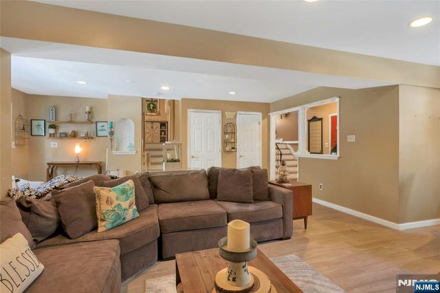 236 Oak Avenue, River Vale, NJ 07675