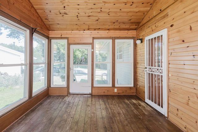 1422 Ellen Avenue, Madison, WI 53716