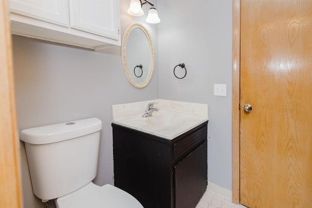 1422 Ellen Avenue, Madison, WI 53716
