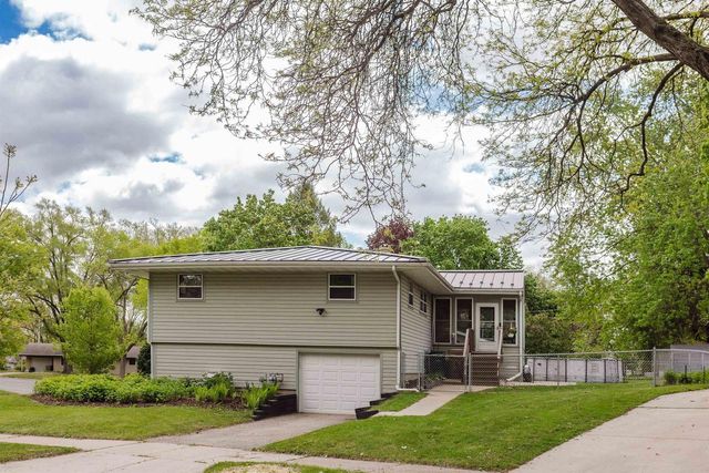 1422 Ellen Avenue, Madison, WI 53716