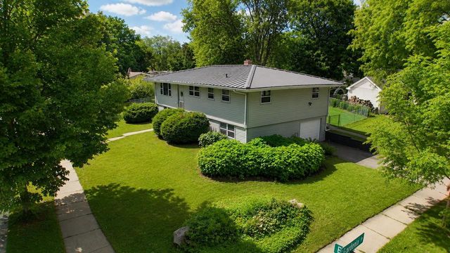 1422 Ellen Avenue, Madison, WI 53716