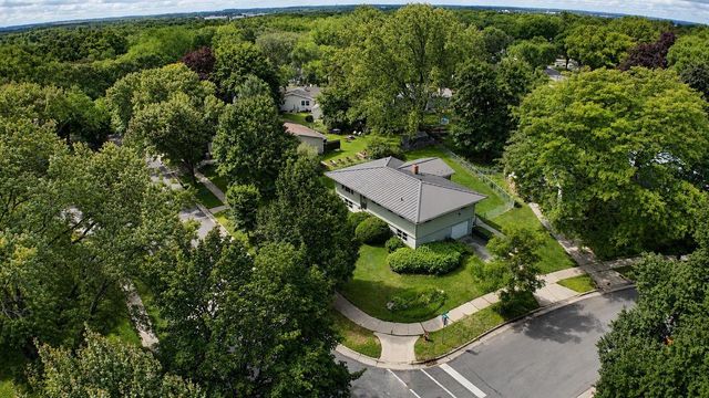 1422 Ellen Avenue, Madison, WI 53716