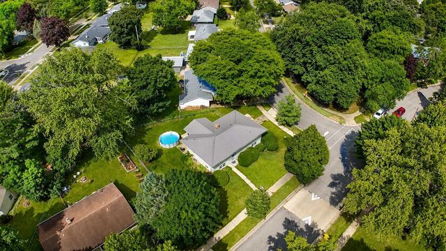 1422 Ellen Avenue, Madison, WI 53716