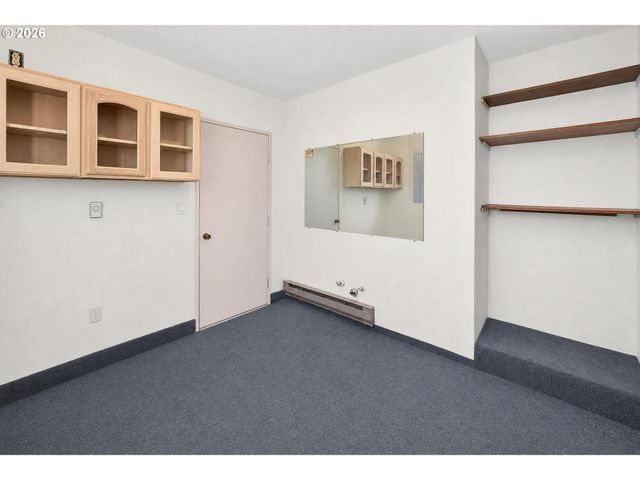 12351 Se ANNA Ct, Damascus, OR 97089