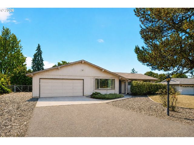12351 Se ANNA Ct, Damascus, OR 97089