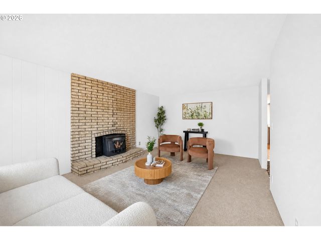 12351 Se ANNA Ct, Damascus, OR 97089