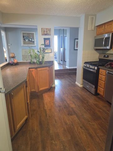 8815 W Golf Road 3A, Niles, IL 60714