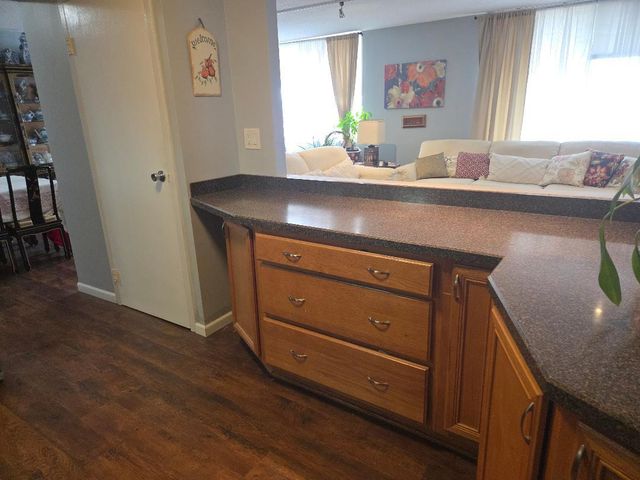 8815 W Golf Road 3A, Niles, IL 60714