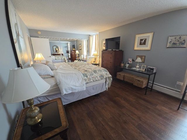 8815 W Golf Road 3A, Niles, IL 60714