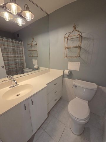 8815 W Golf Road 3A, Niles, IL 60714