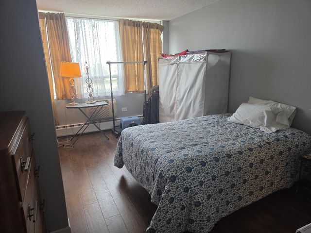 8815 W Golf Road 3A, Niles, IL 60714