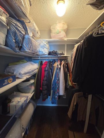 8815 W Golf Road 3A, Niles, IL 60714