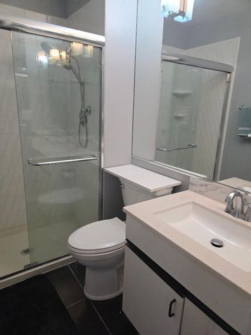 8815 W Golf Road 3A, Niles, IL 60714