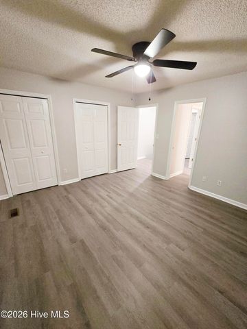 3813 Sterling Pointe Drive V9, Winterville, NC 28590